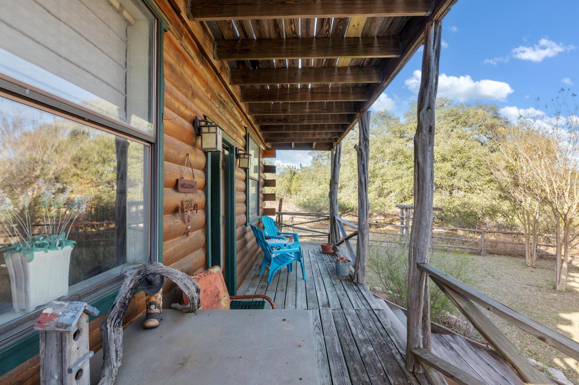 Mighty Oak Log Cabin Fredericksburg Bagian luar foto