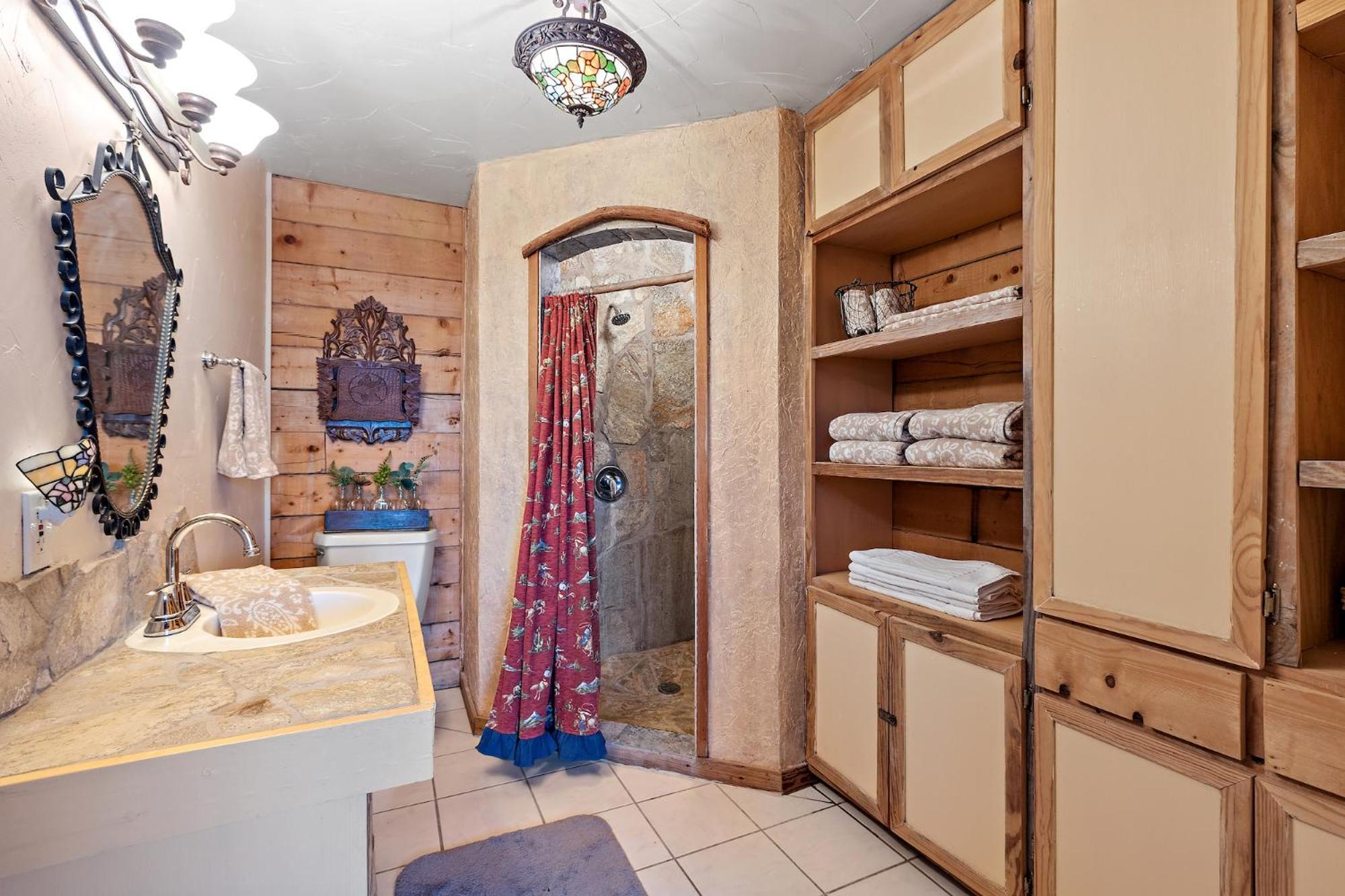 Mighty Oak Log Cabin Fredericksburg Bagian luar foto