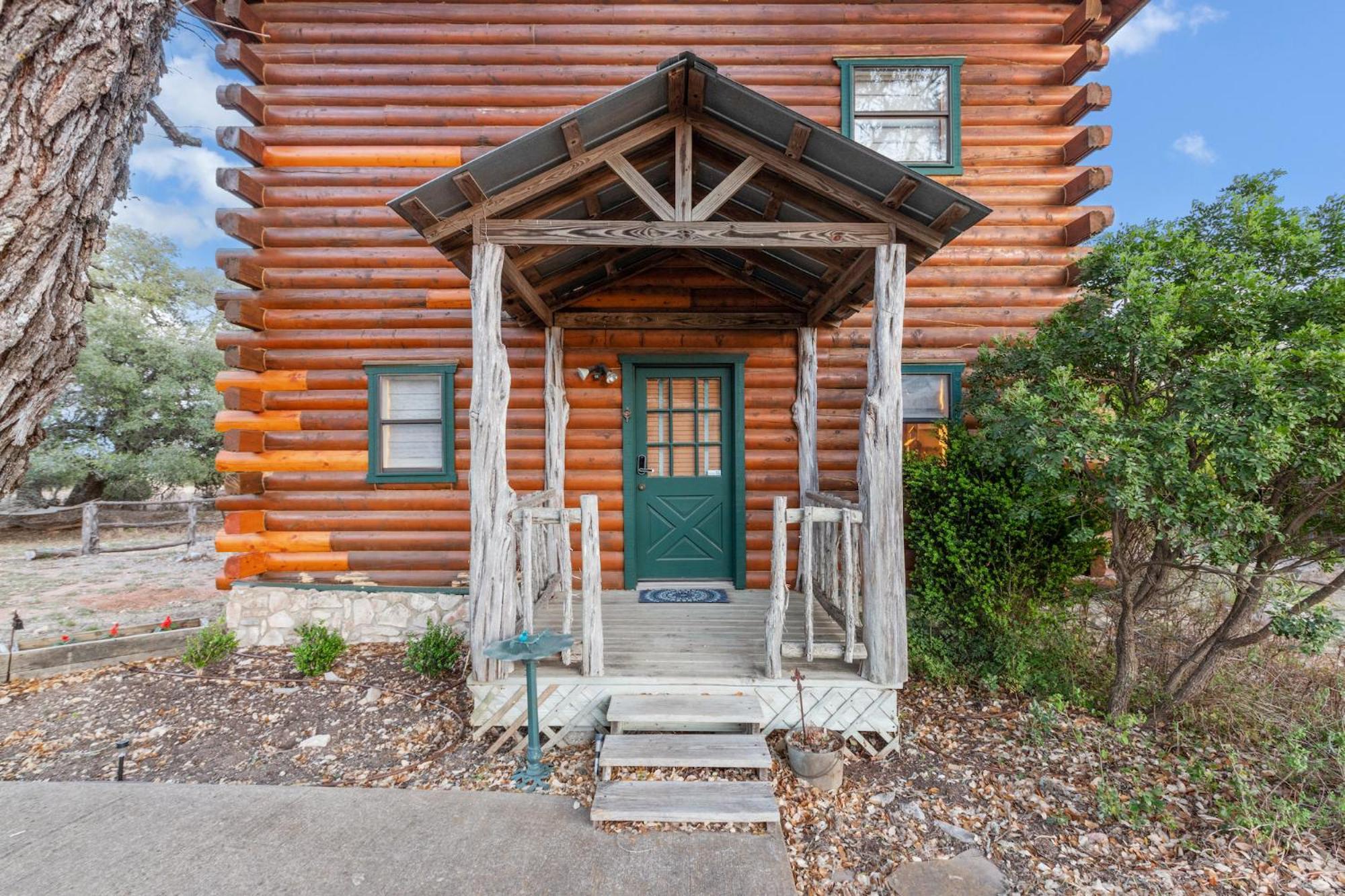 Mighty Oak Log Cabin Fredericksburg Bagian luar foto
